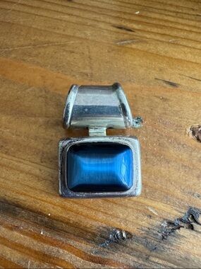 Sterling Silver Rectangular necklace pendant with Mexico Hallmark